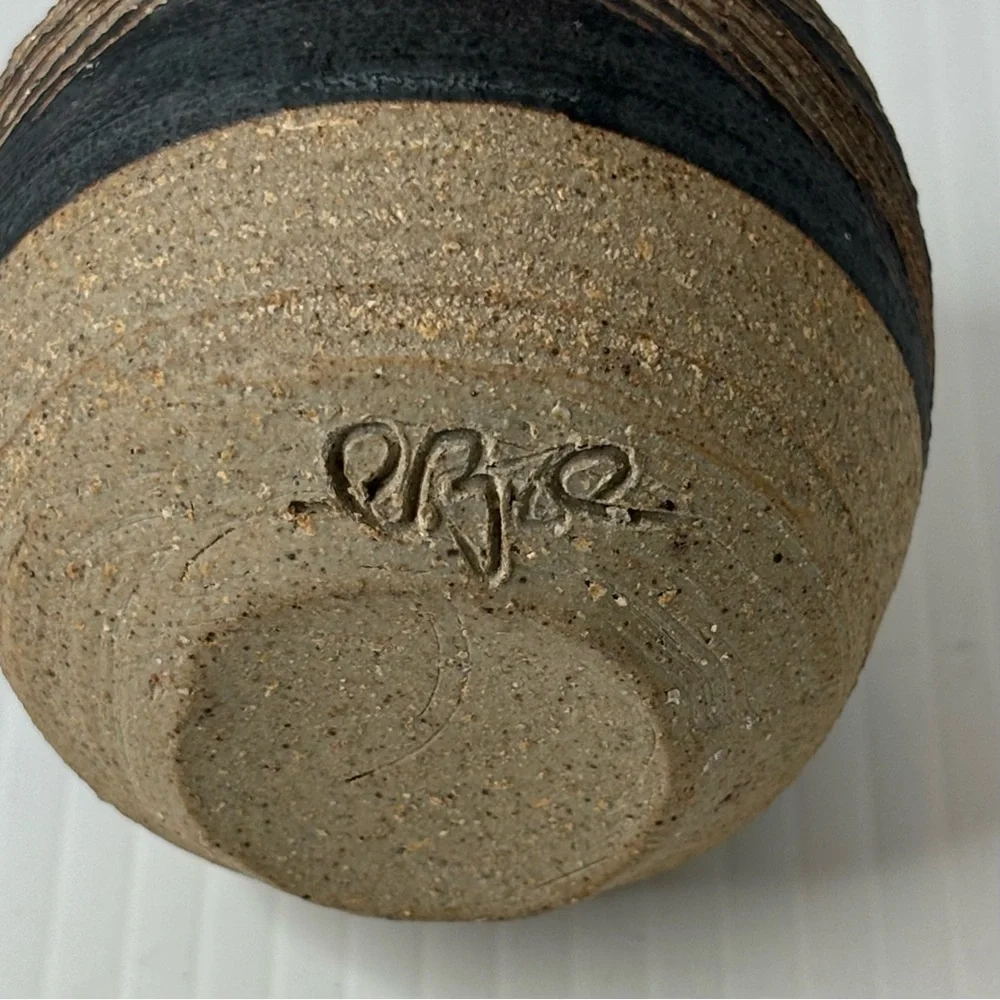 Handmade Studio Art Pottery Vase Vessel Sand Texture Etched Design Artist Signed